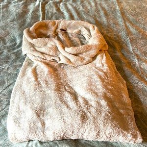 Free people off-white loose neck lightweight sweater